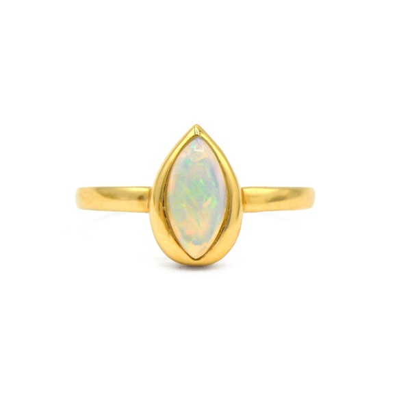 14k Yellow Gold Opal Ring